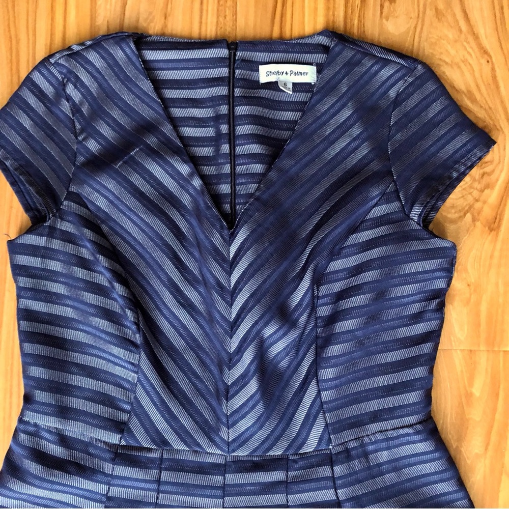 Elegant Striped Blue Dress - Picture 2 of 9